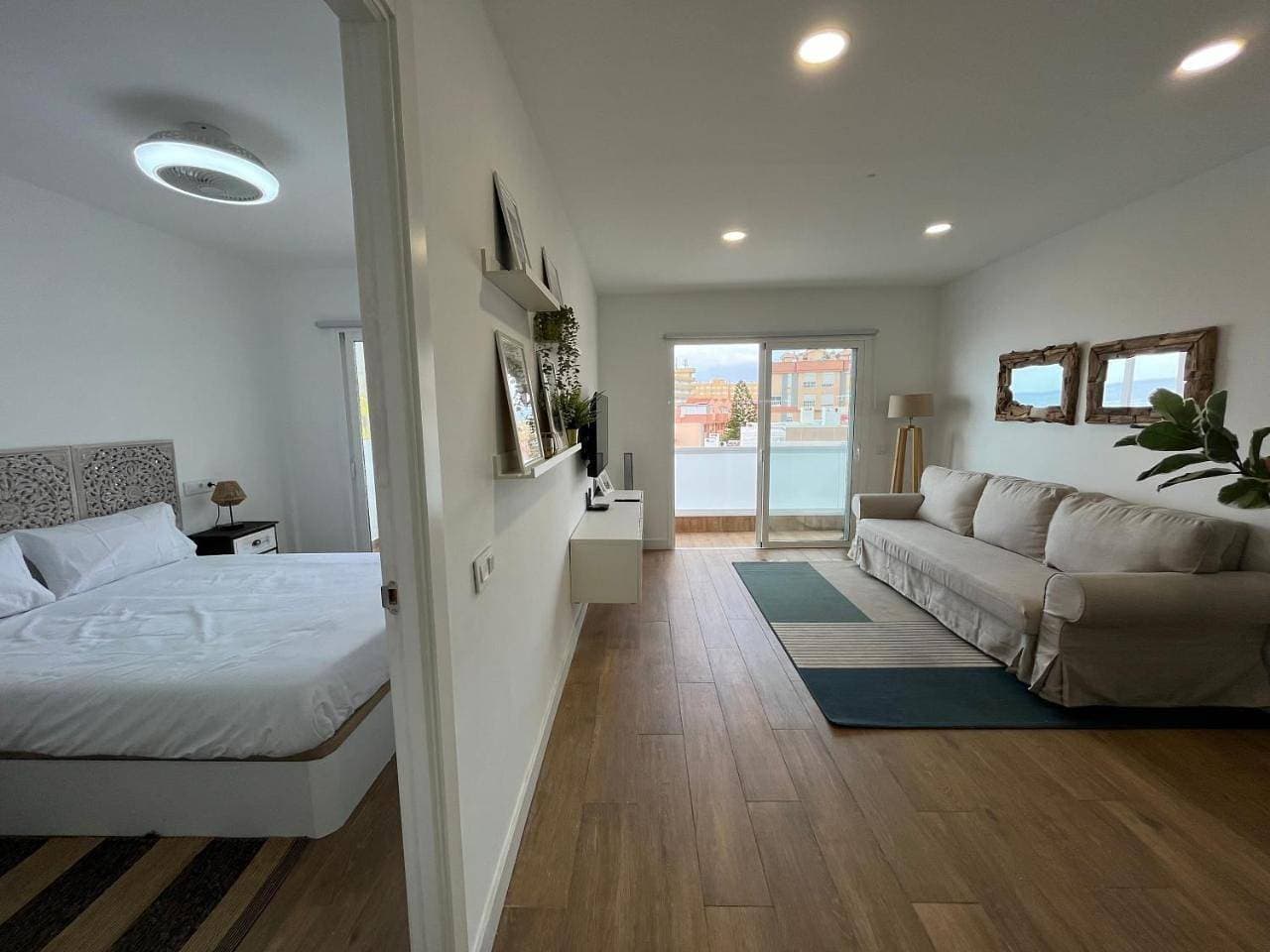 Foto 8 von 46: One-Bedroom Apartment with Sea View and Balcony