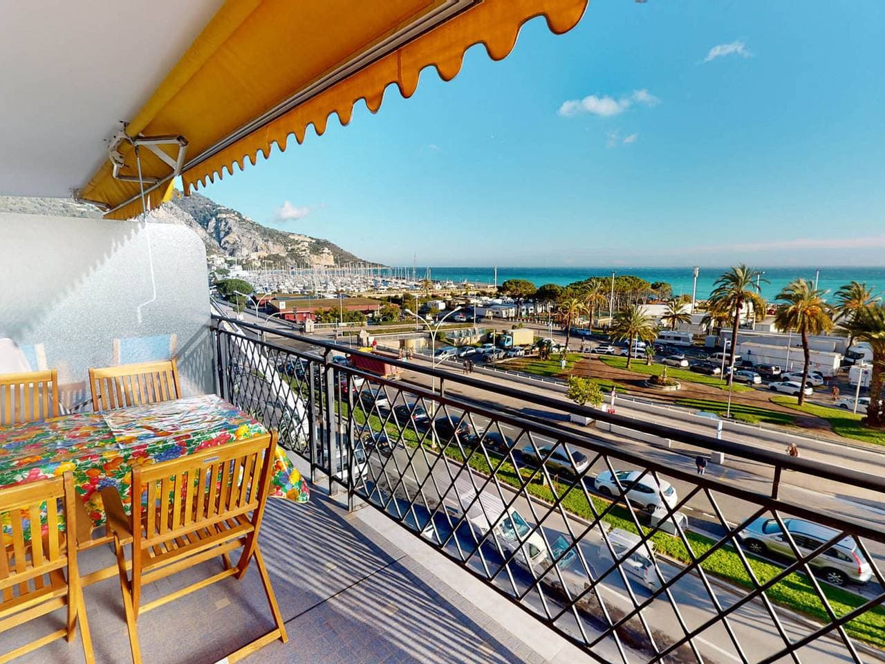 Foto 11 von 18: Klimatisiertes Studio in Menton, Meerblick
