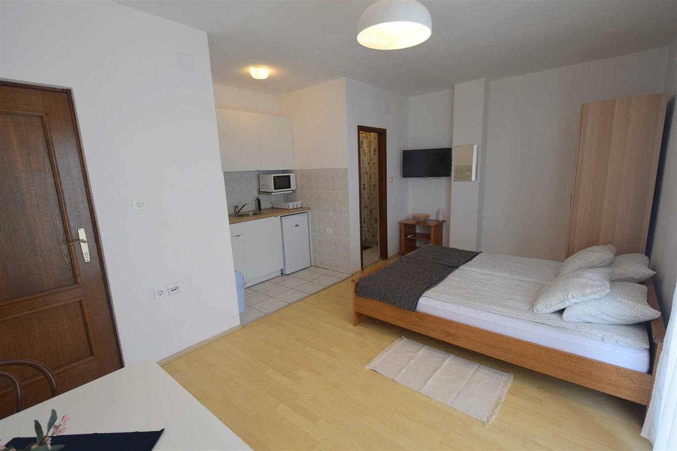 Foto 4 von 9: Studio Vera mit Balkon