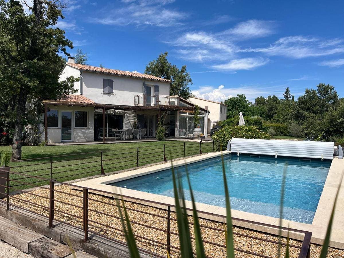 Maison Luberon piscine 1