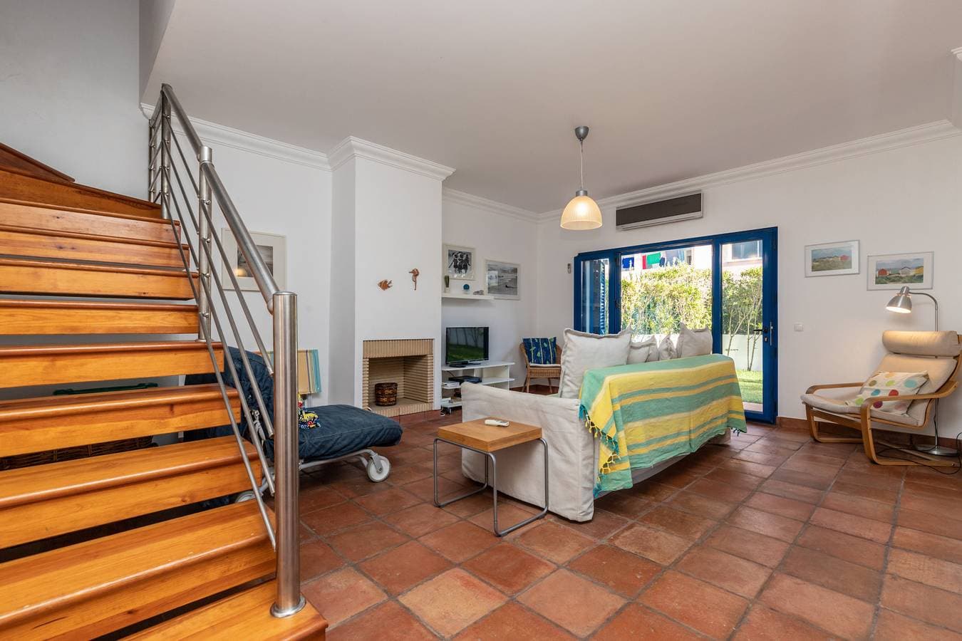 Foto 3 von 32: Villa mit 3 Schlafzimmern und Terrasse im Zentrum von Manta Rota by Algarvemanta (56V3)