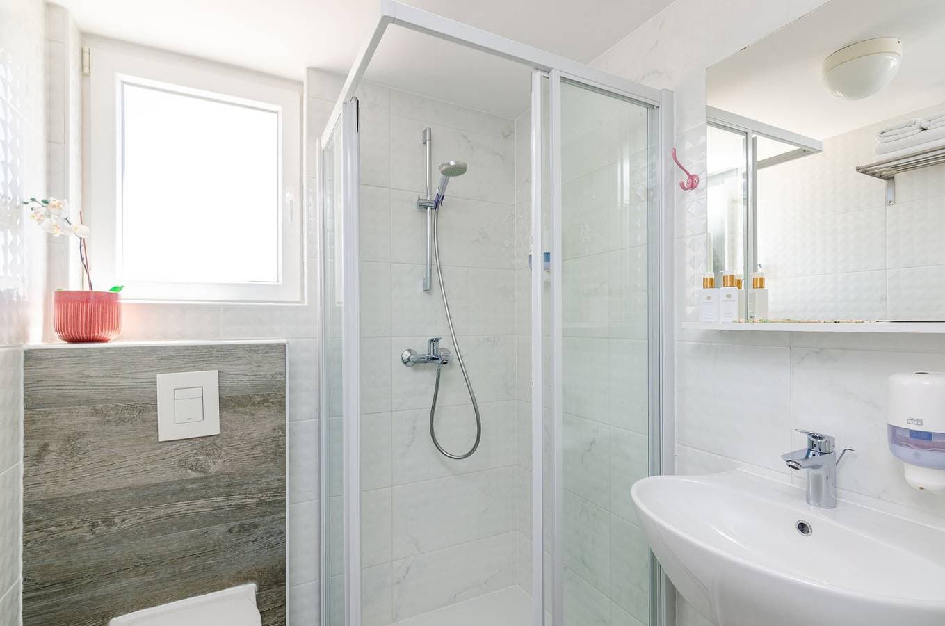 Foto 7 von 18: Villa Lukas - ''No.7'' Studio Apartment with Balcony and Sea View