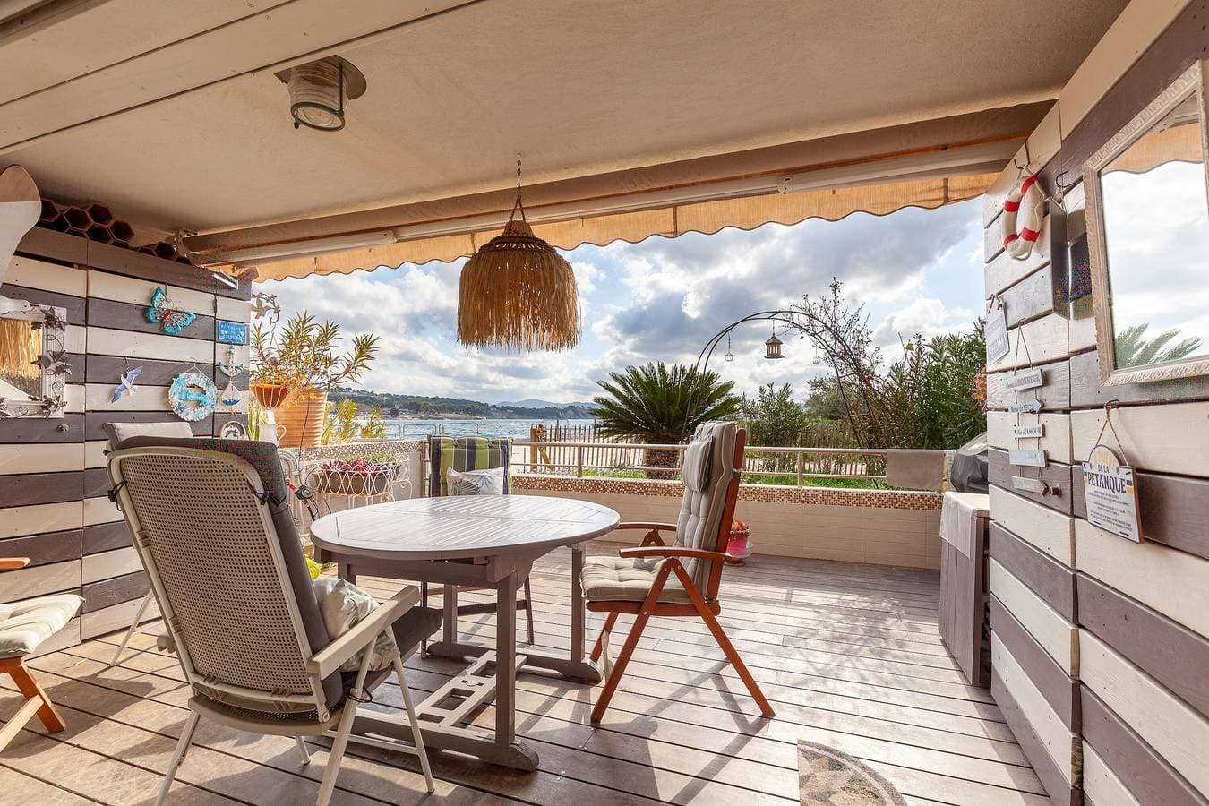 Foto 2 von 20: Apartment am Wasser mit Meerblick, WLAN und Klimaanlage