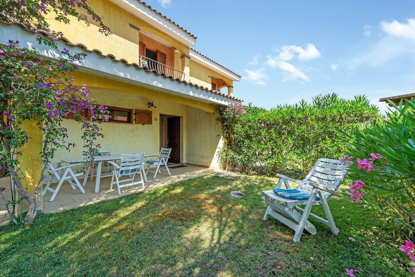 Foto 3 von 25: Villa „Livia“ mit Gemeinschaftspool, privater Terrasse und eigenem Garten