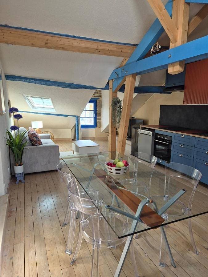 L'Ancre Bleue, beautiful apartment on the harbor 1