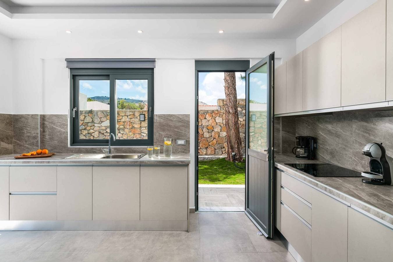 Foto 11 von 28: Villa für 6 Personen mit Garten