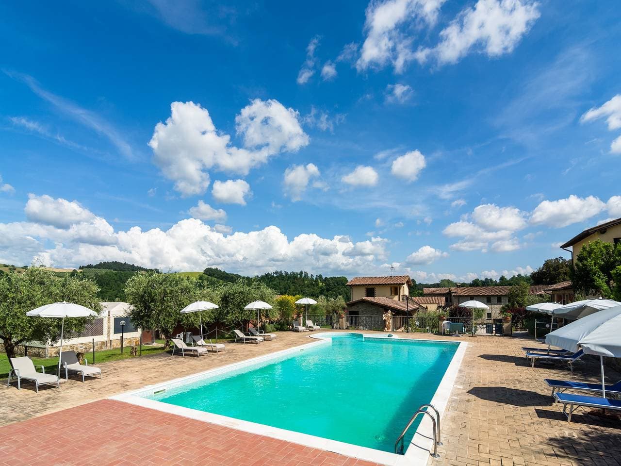 Foto 2 von 64: Villa in Perugia mit Pool und Hügelblick