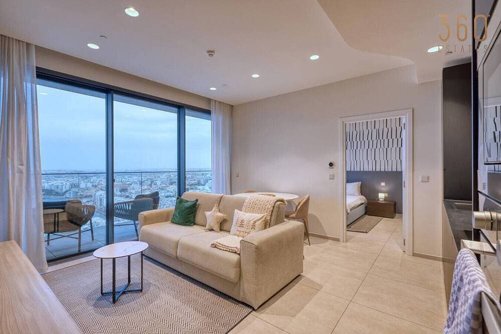 Foto 9 von 30: Luxury Living with Pool in Mercury Tower