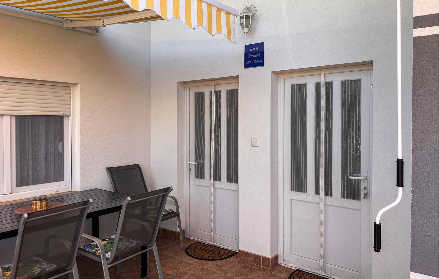Foto 6 von 30: Modernes Apartment mit Terrasse, WLAN und Parkplatz in der Nähe der Küste und des Stadtzentrums