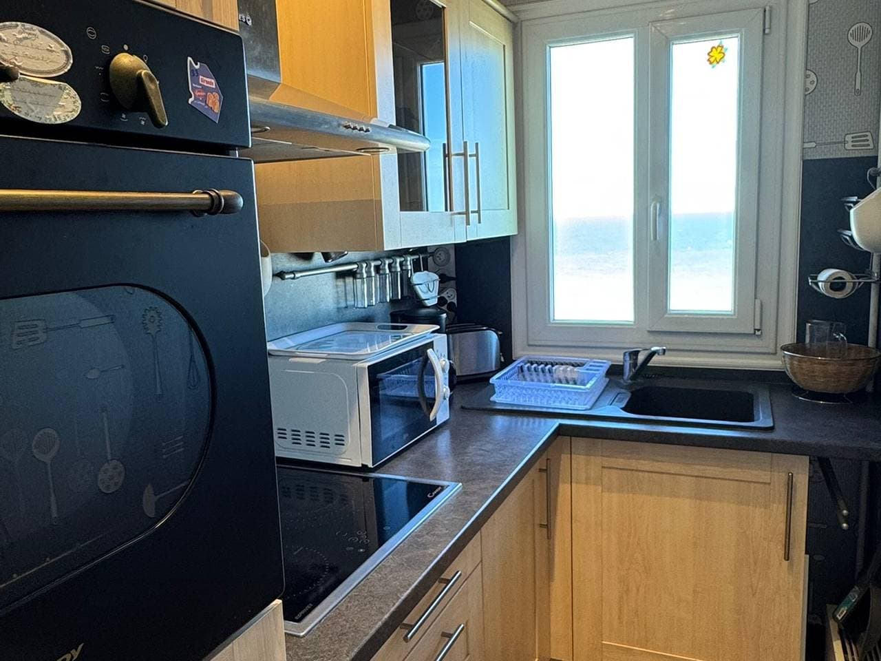 Foto 9 von 12: Studio am Meer mit Balkon und herrlicher Aussicht, direkter Strandzugang