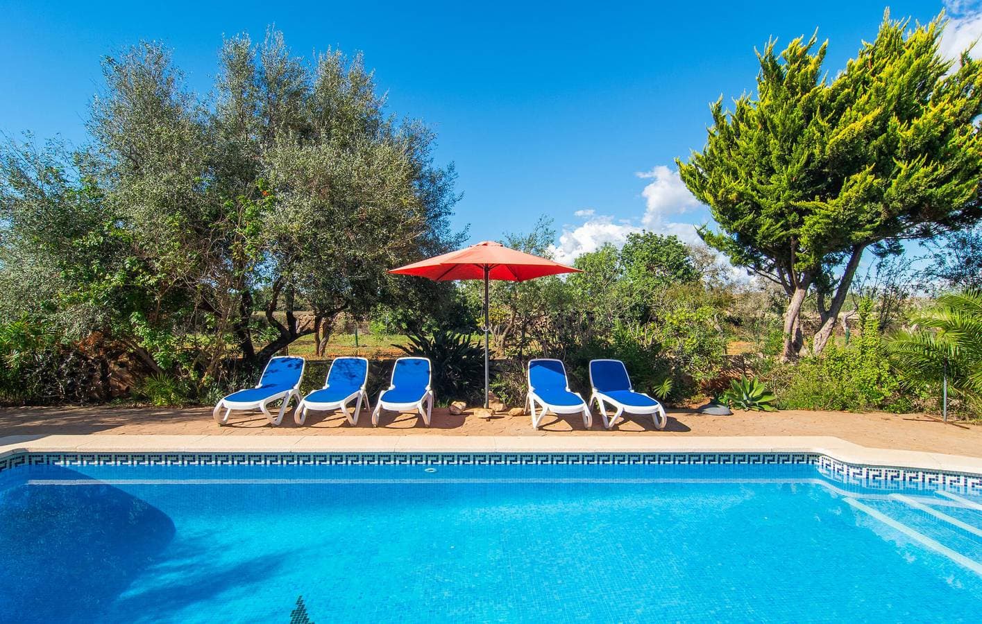 Foto 5 von 37: Es Llombards Terrassenwohnung mit Pool & Grill