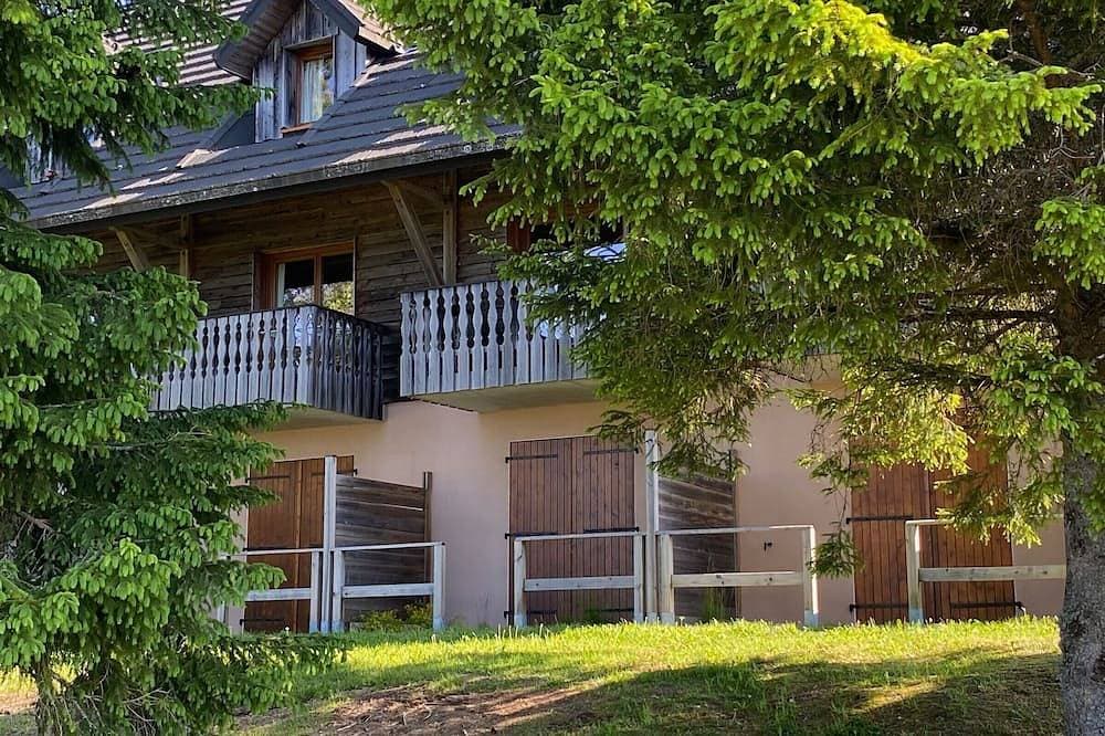 Foto 5 von 15: Zwei ruhige Zimmer mit Pool in Super-Besse