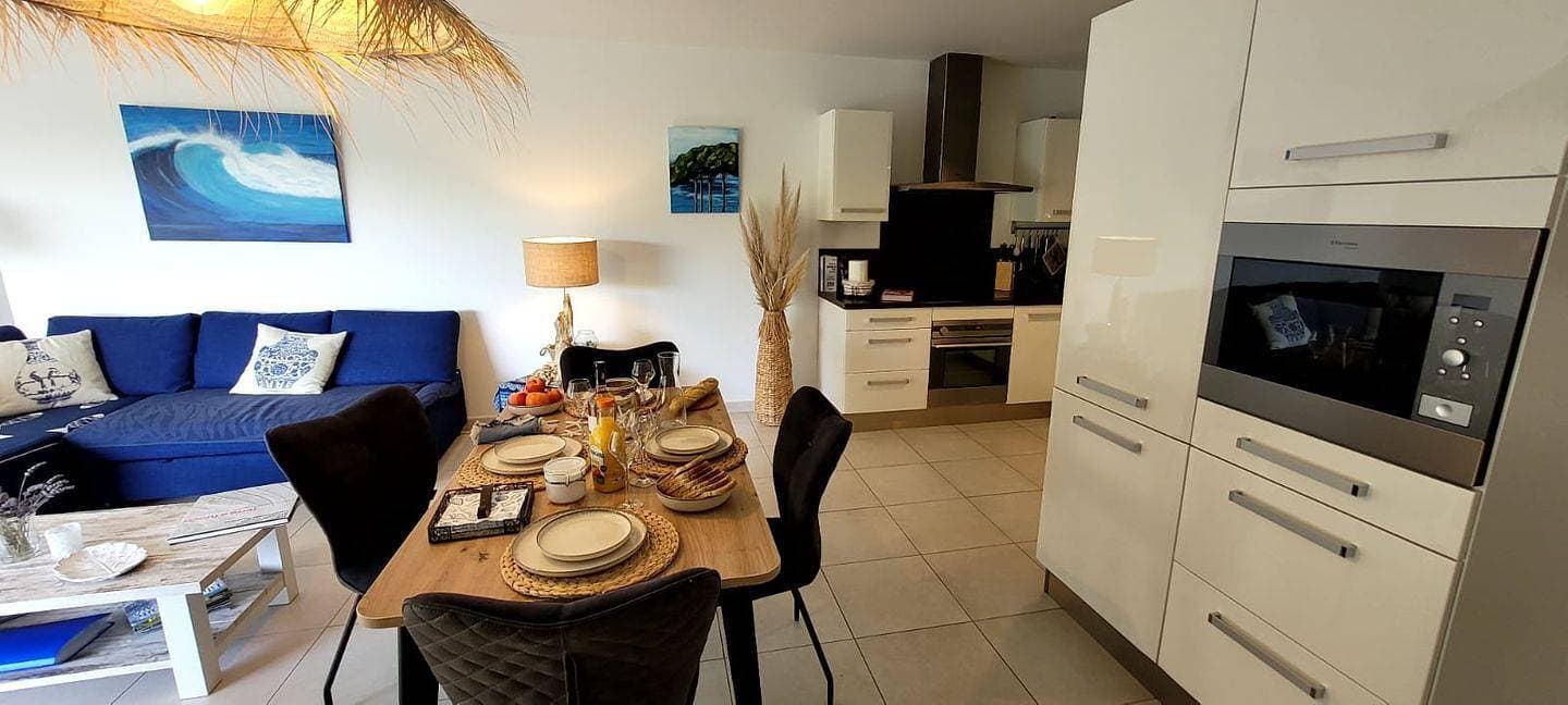 Foto 12 von 31: 4-Sterne Ferienwohnung direkt am Strand mit Meerblick und Pool - in Toplage