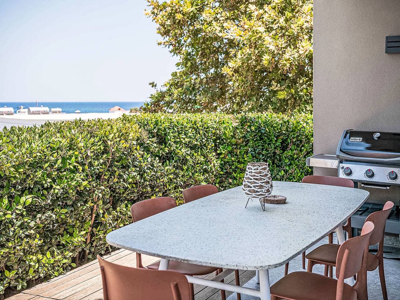 Foto 4 von 53: Lusol Seafront Villa I