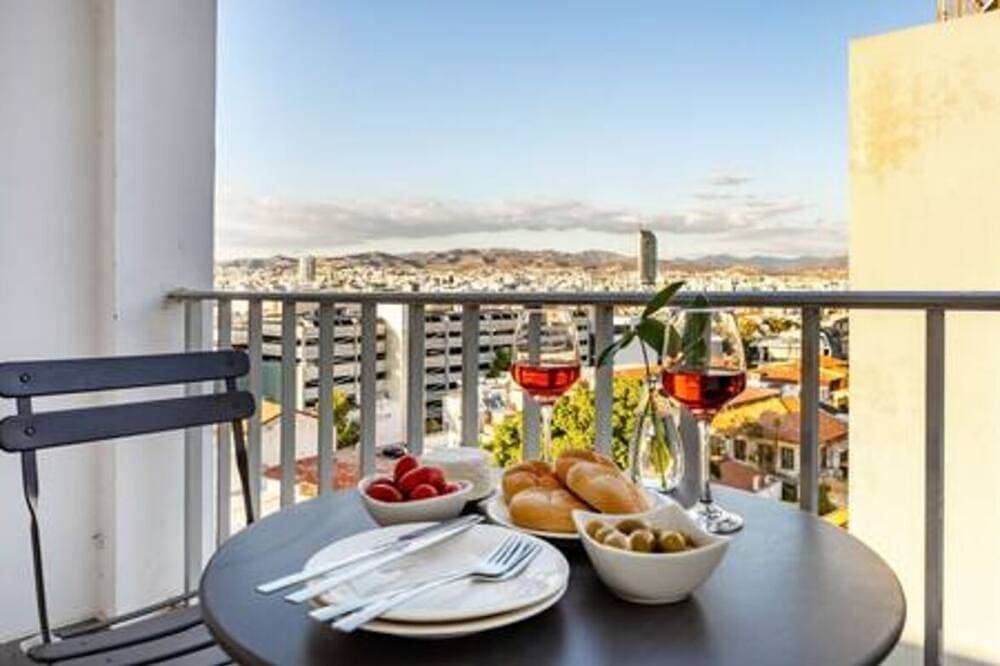 74 Prokymea - Steps from the Sea, Downtown 1