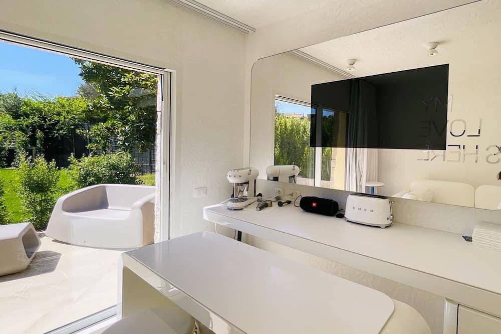 Foto 4 von 30: House Boat Small