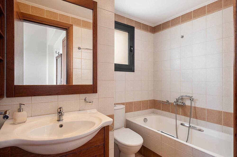 Foto 9 von 30: Corali Villa III - Seaview, Pool & 450m to Beach