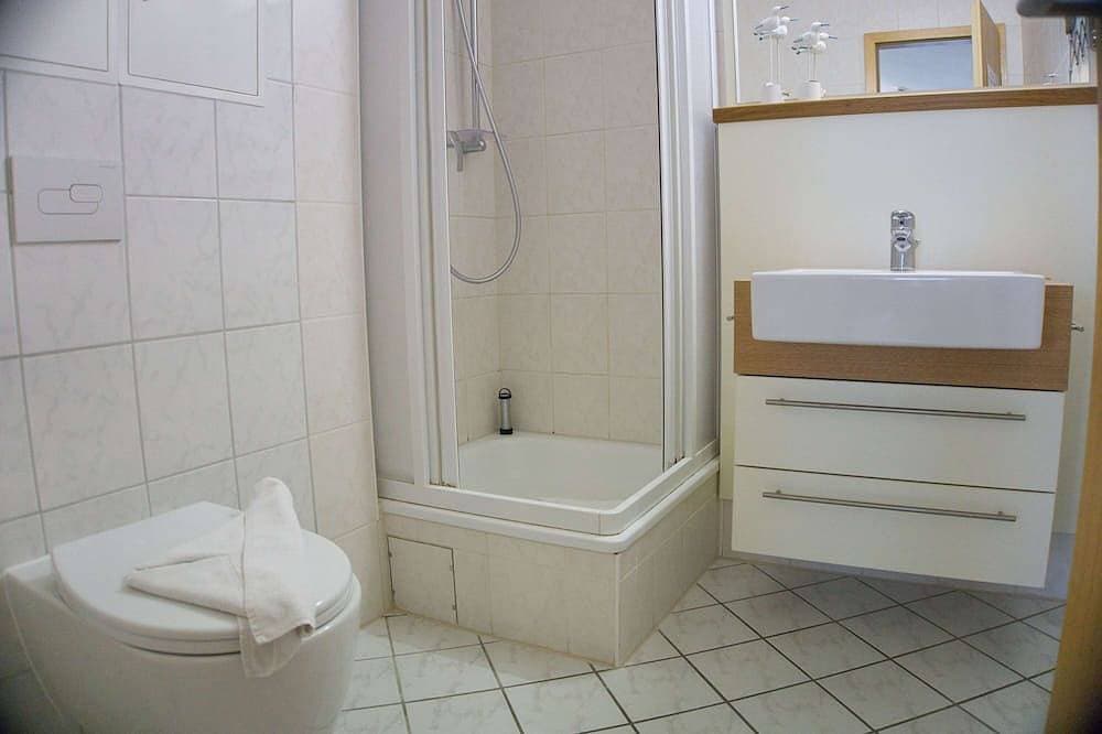 Foto 4 von 20: FeWo mit Garten-, Schwimmbad- und Saunanutzung - Haus Blick zur See FeWo 12