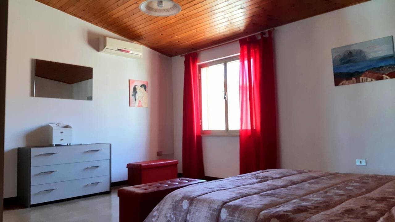 Foto 13 von 21: Three-Bedroom House