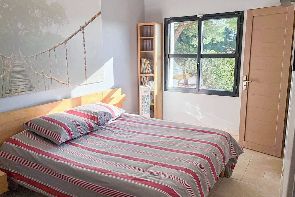 Foto 2 von 30: Charming, contemporary and comfortable villa with swimming pool.