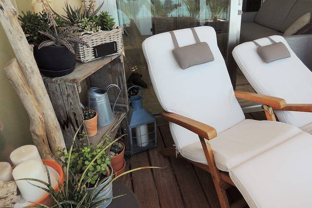Foto 9 von 11: Privileged location for this beautiful seafront apartment