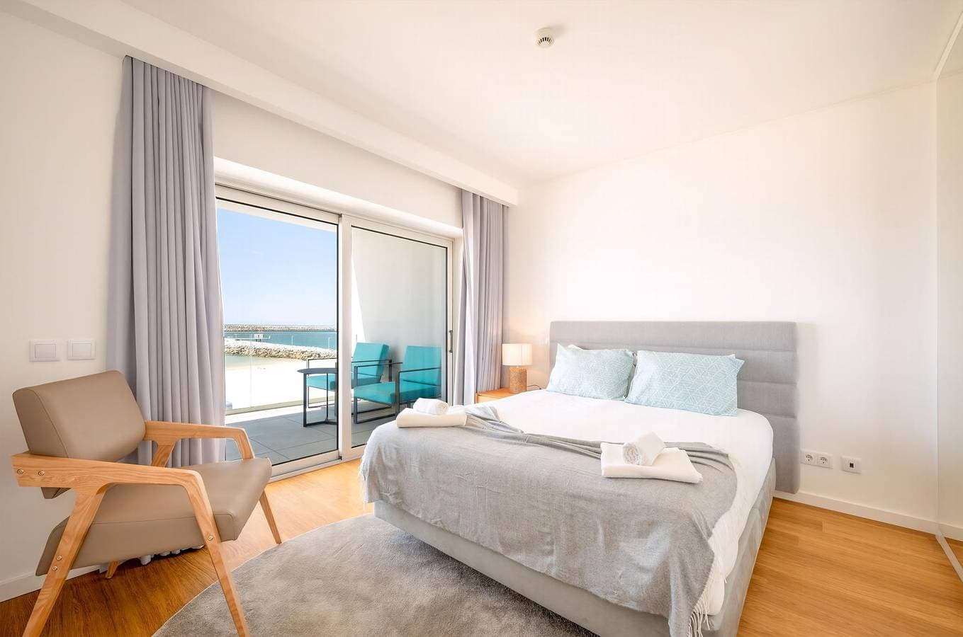 Foto 5 von 37: Ferienwohnung für 4 Personen mit Terrasse