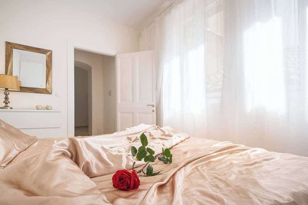 Foto 4 von 23: Guilford Elegance | Corfu Old  town Apartment | fast WiFi