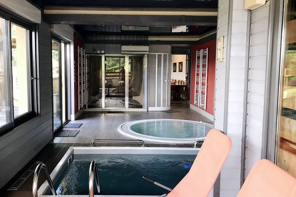 Foto 10 von 12: Vermietung haus 15 Personen mit privatem Schwimmbad, Spa, Sauna Alsace 68.830 Oderen