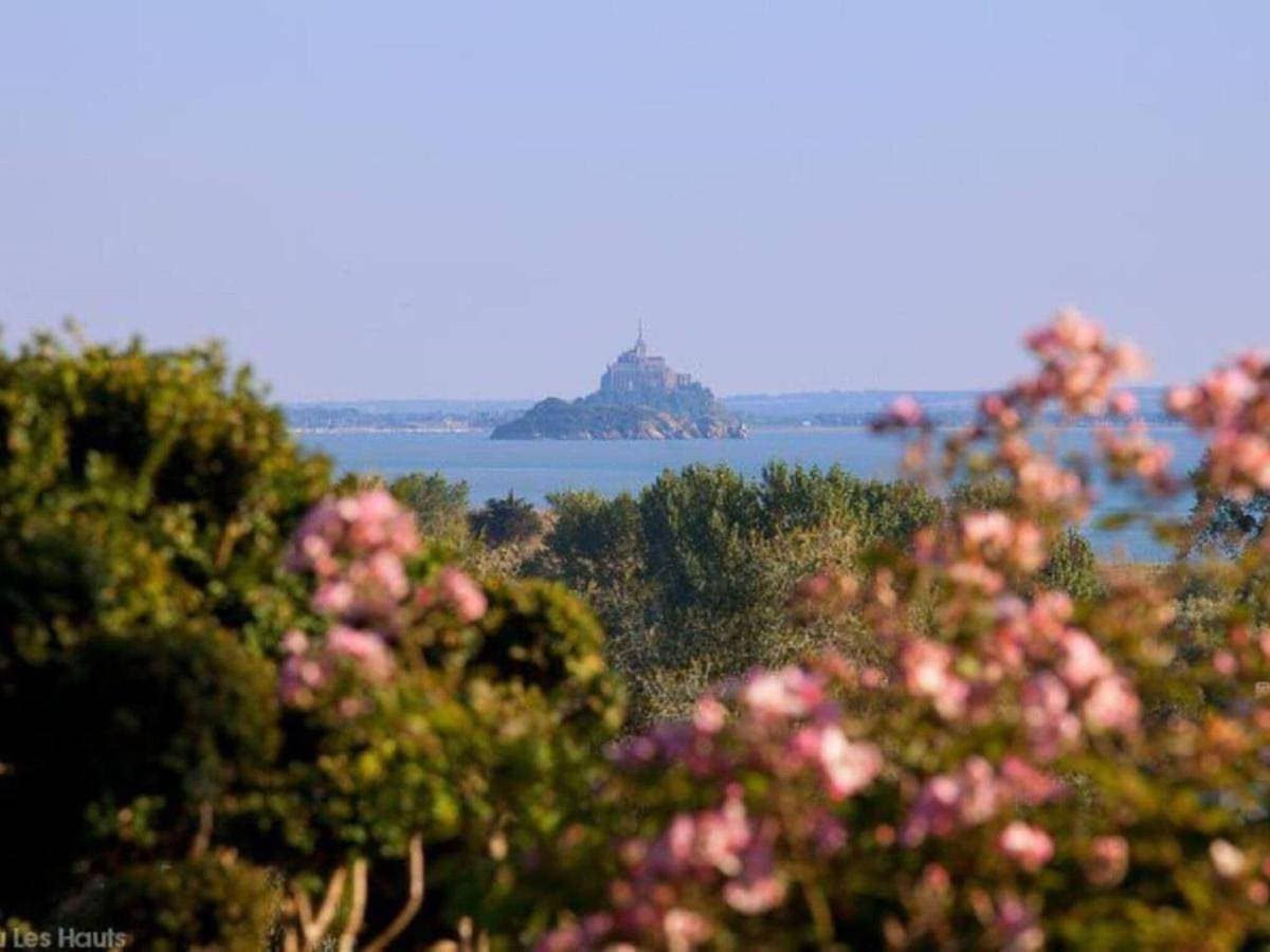 Chateau with private pool and panoramic view over the bay of Mont St Michel 1