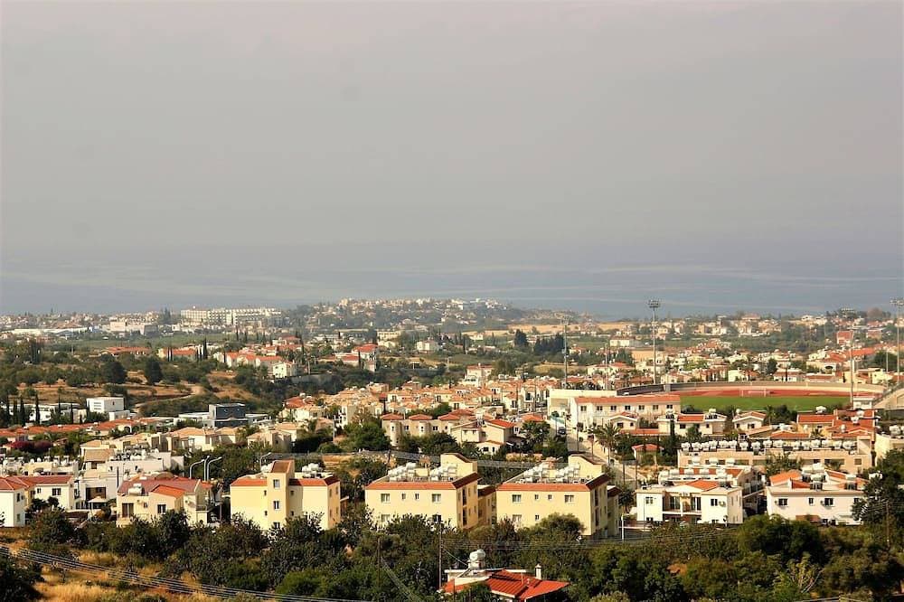 Foto 12 von 19: Luxus-Wohnung in Peyia mit herrlichem Blick auf Coral Bay