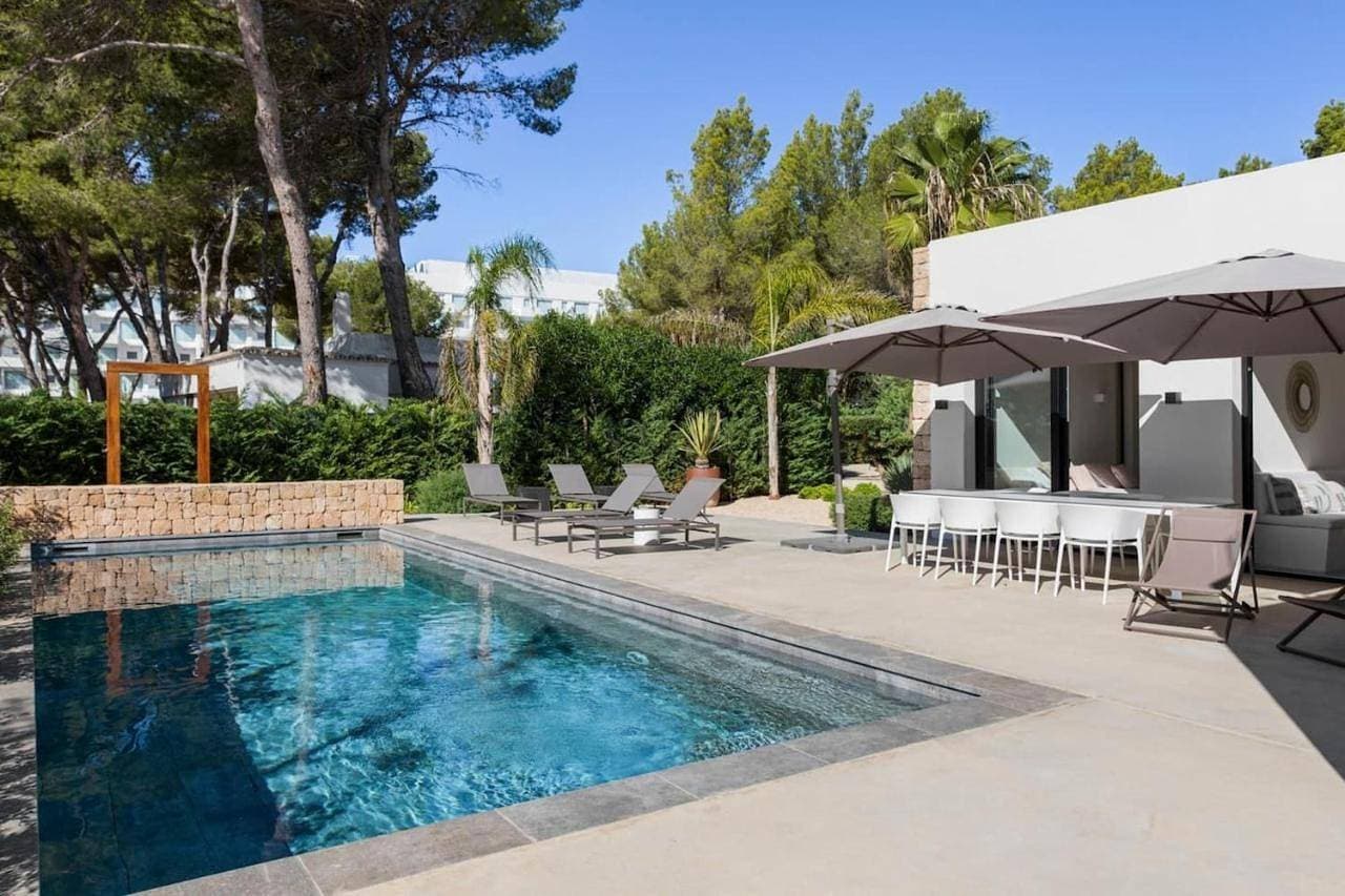 Foto 13 von 20: Villa für 8 Personen mit Balkon