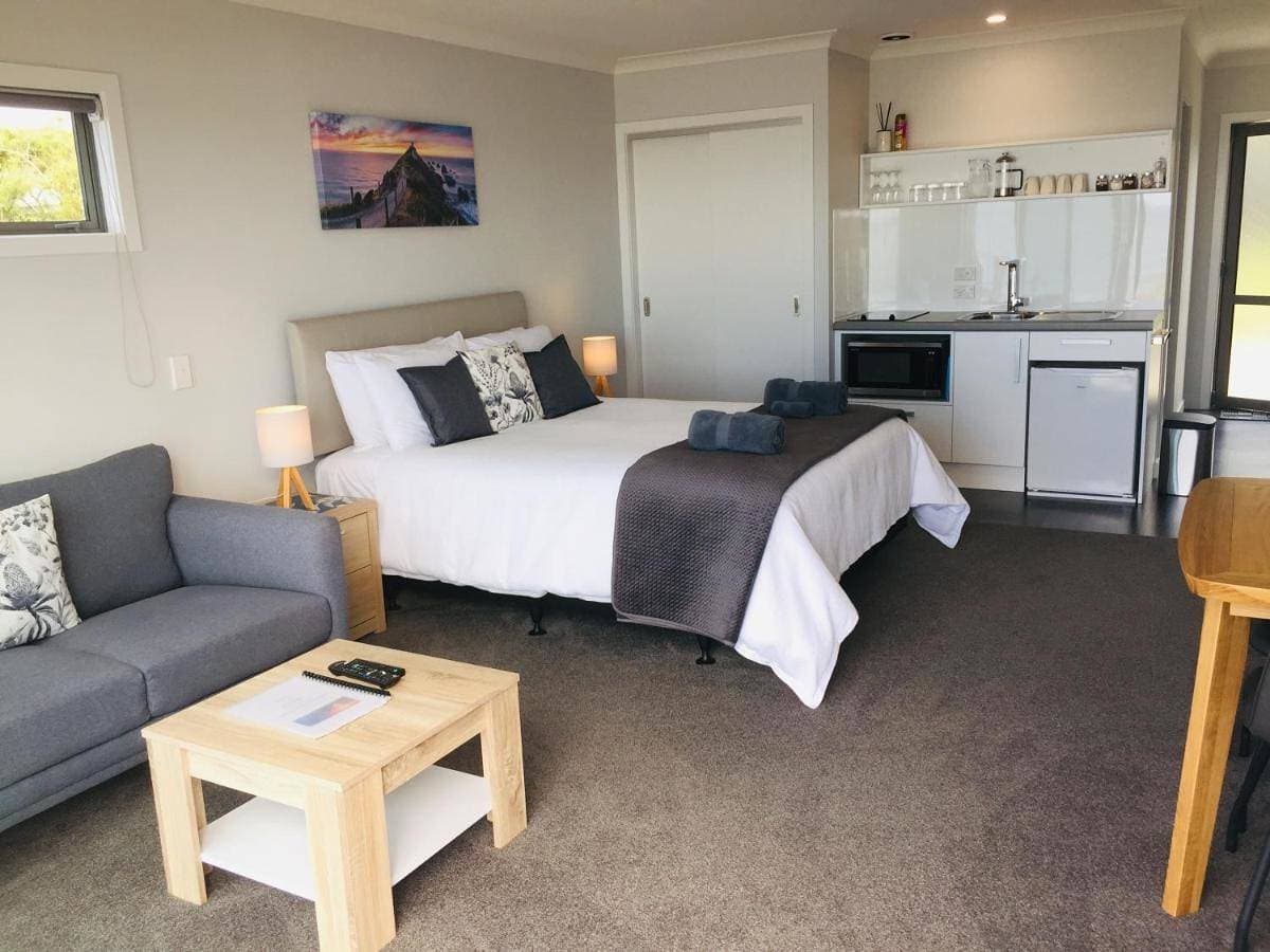 Foto 4 von 17: Studio Apartment with Sea View