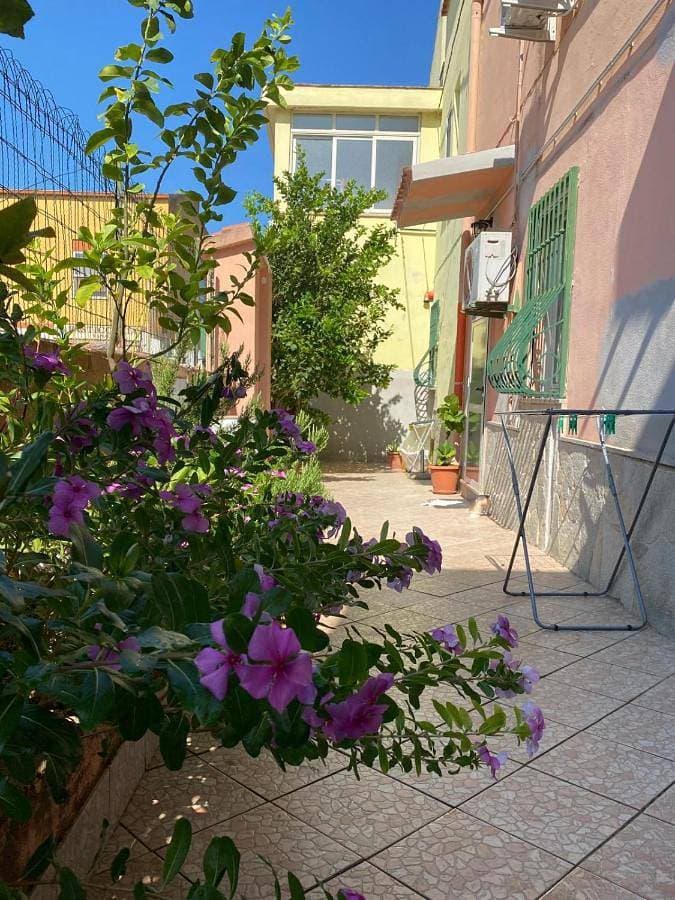 Lemon House 1