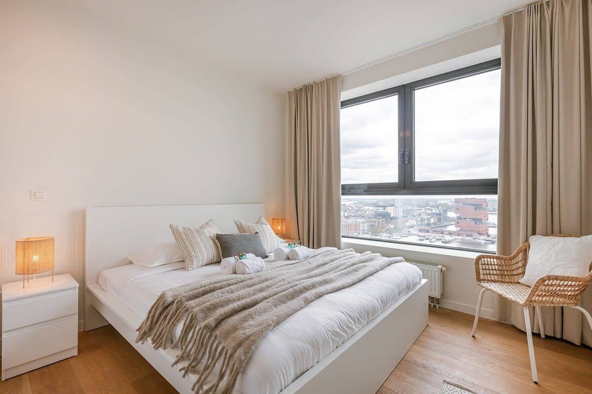 Foto 3 von 22: 2Br stay w/ Scheldt view terrace - 5 mins to Mas