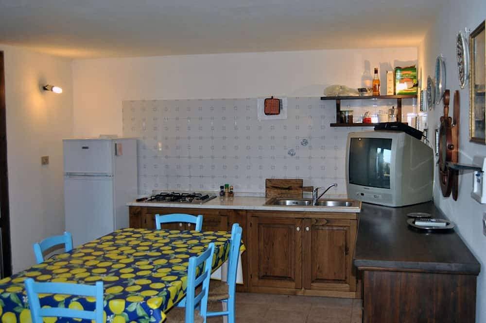 Foto 5 von 8: Wohnung im Erdgeschoss, Veranda mit Grill, Garten, Tennisplatz