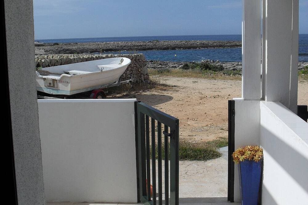 Bezauberndes Fischerhaus direkt am Meer in Biniancolla 1