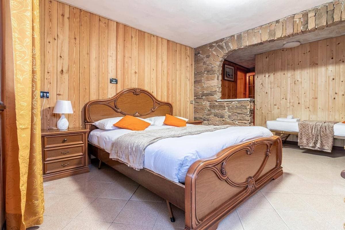 Casa Chechi tra Aprica e Ponte di Legno 1