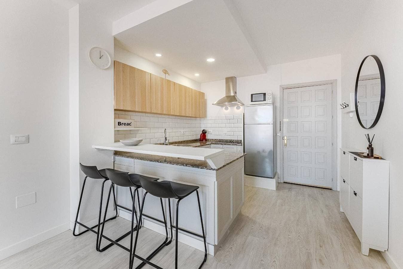 Foto 5 von 15: Ferienwohnung 'Drilasol 1 Bed' mit Gemeinschaftspool, Balkon und WLAN
