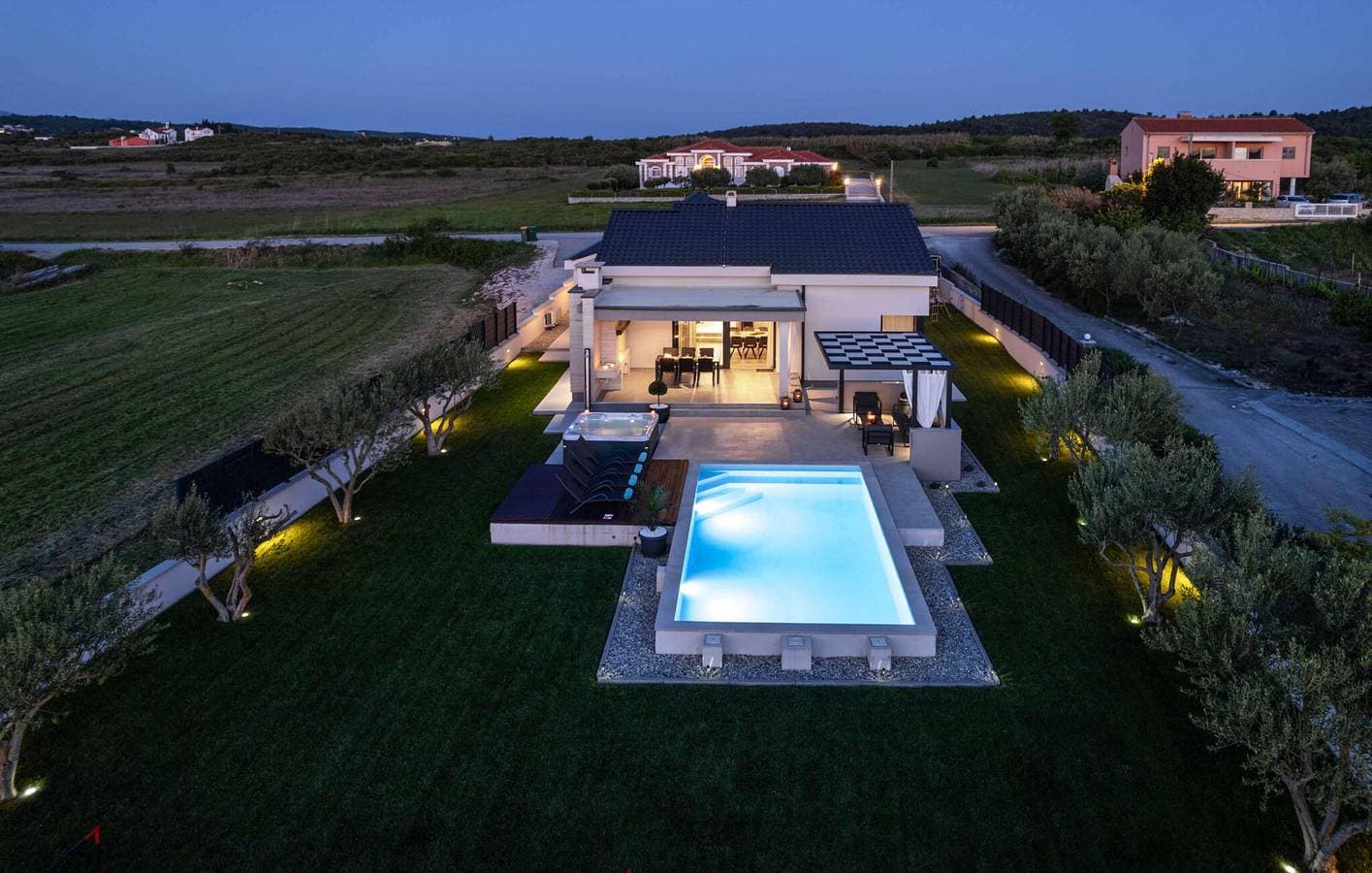 Foto 5 von 36: Gemütliche 150 m² große Ferienwohnung mit Meerblick, Pool und Terrasse, 2,5 km vom Strand entfernt