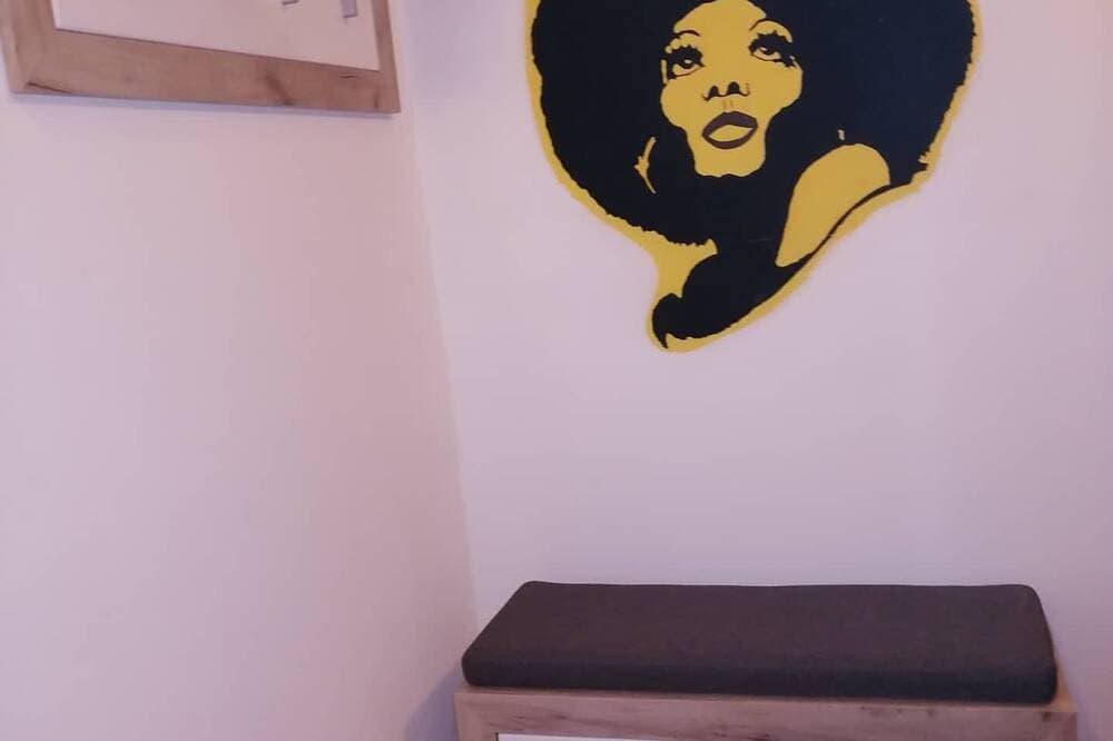 Foto 10 von 14: Yellow Apartment