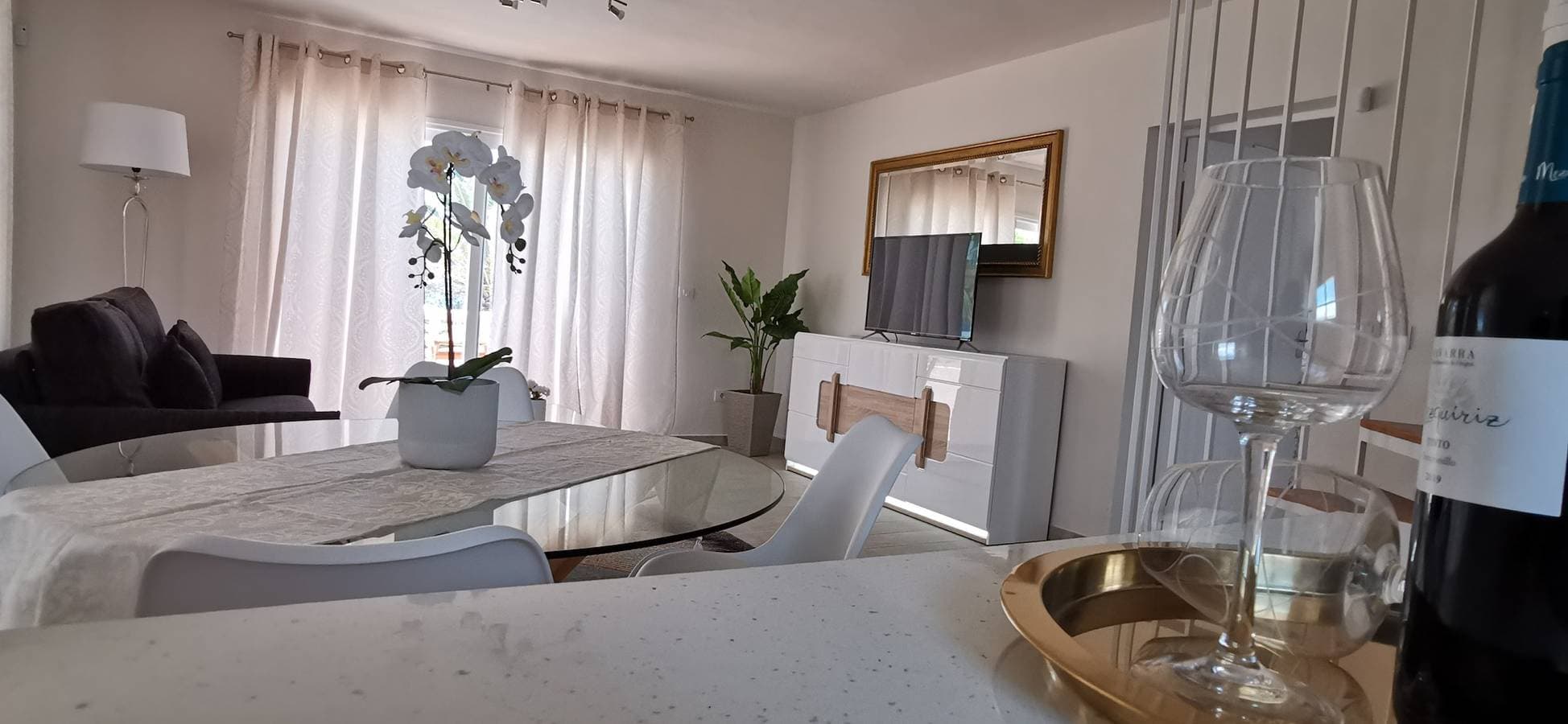 Foto 6 von 26: Ferienwohnung für 6 Personen mit Terrasse
