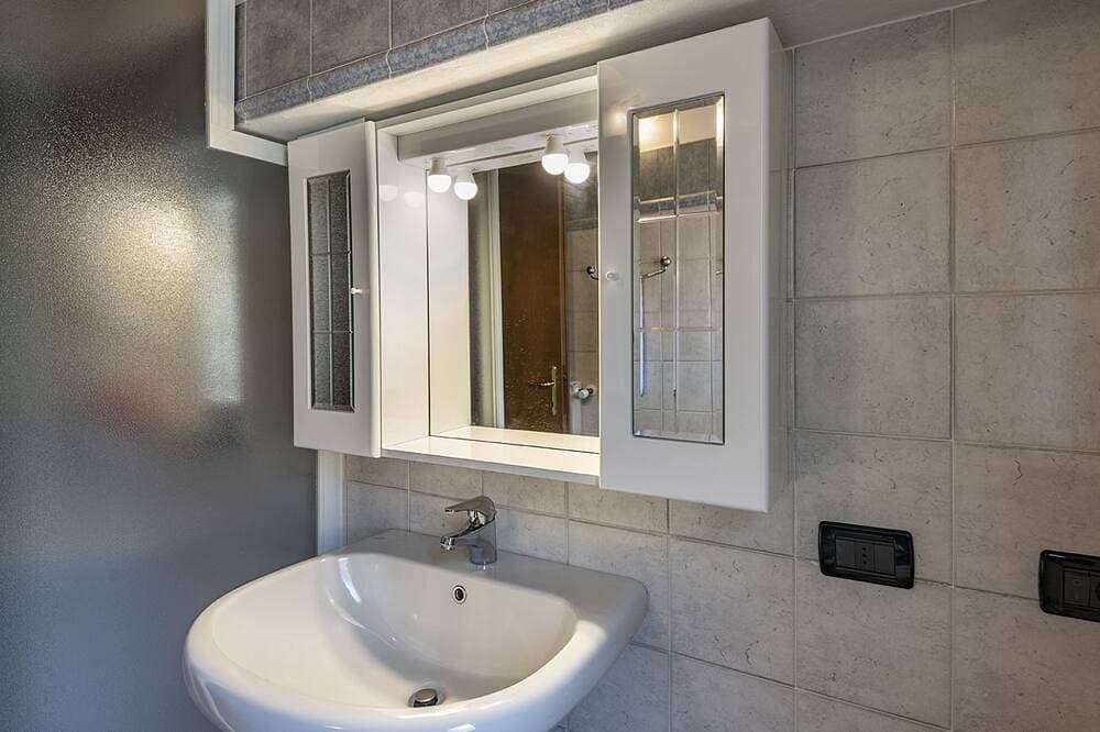 Foto 9 von 27: Eden View - Zwei Schlafzimmer Wohnung, Schläft 6