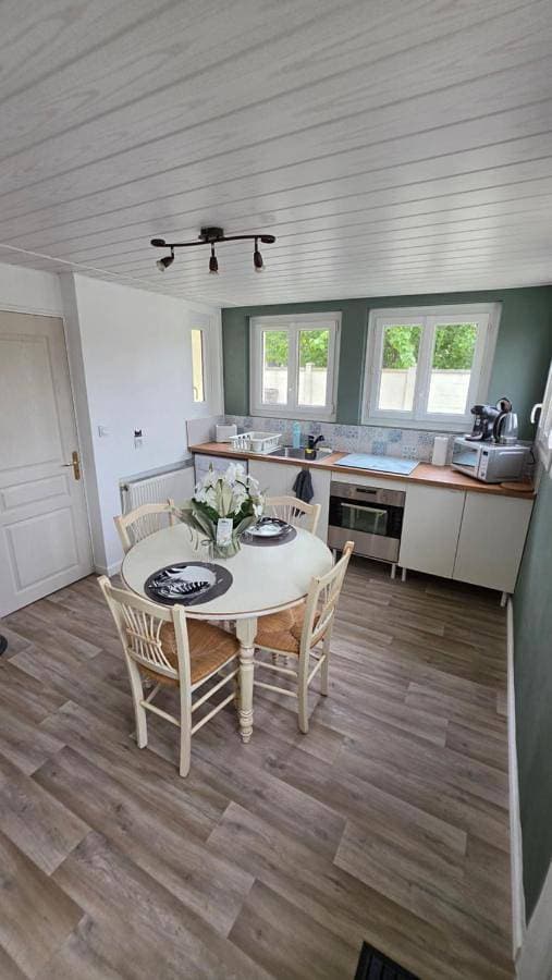 Petite maison cosy proche de Caen 1
