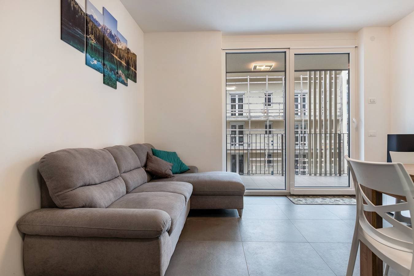 Foto 4 von 27: Ferienwohnung 'Casa Canova- Kostenloses Parken' mit Bergblick, privater Terrasse und Wi-Fi