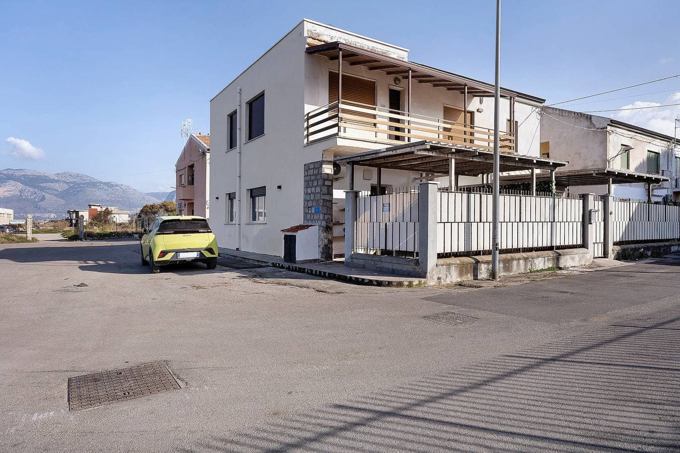 Foto 10 von 35: Apartment 'Lido Azzurro Sea Terra' mit Bergblick, WLAN und Klimaanlage