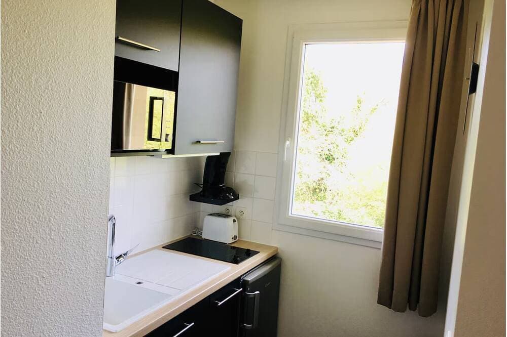 Foto 12 von 21: Elegant studio with balcony 5 min from Honfleur parking and swimming pool