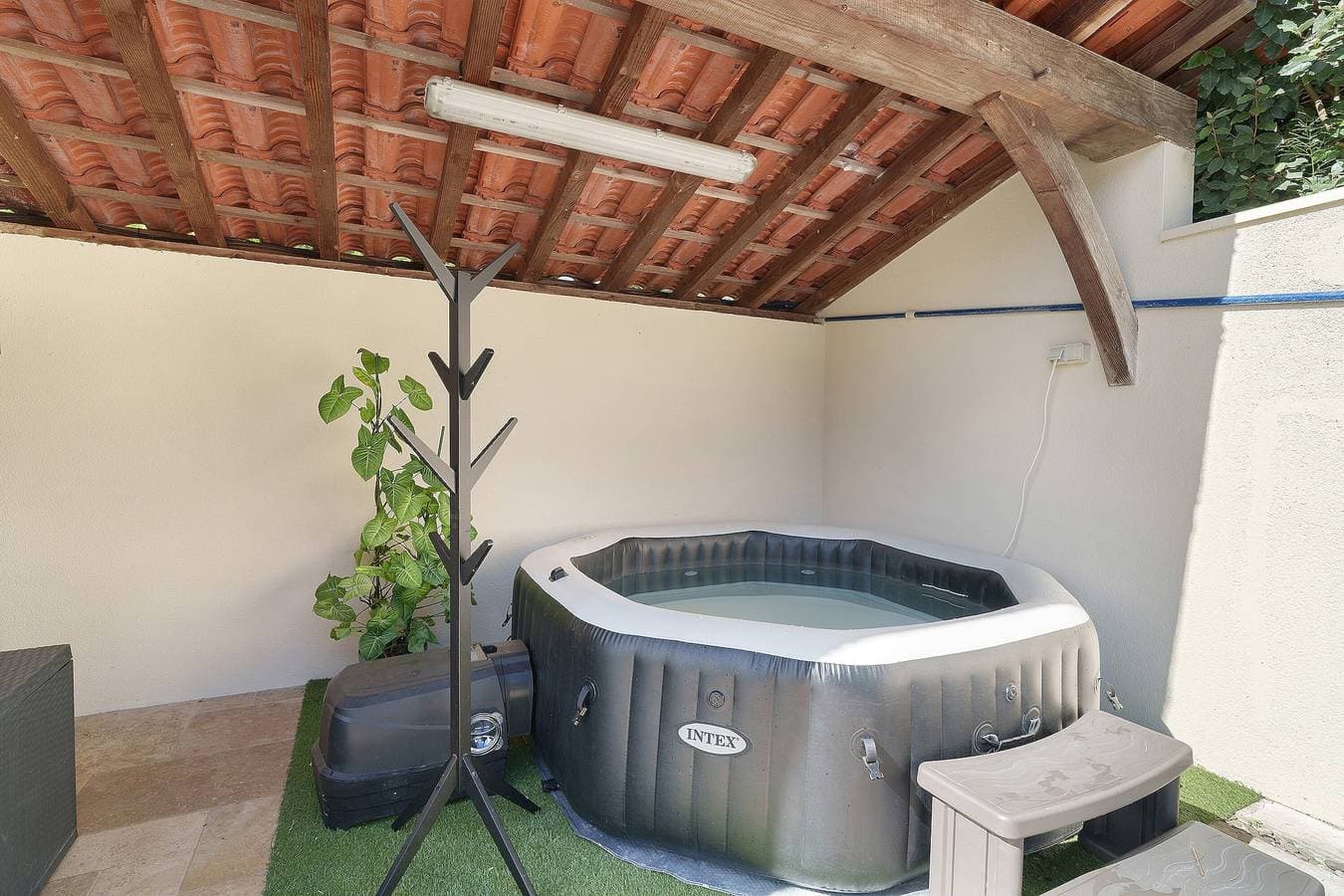 Foto 10 von 35: Gästezimmer „Le Séchoir de Saint Vincent - Enéa“ nahe Sarlat – Pool, WLAN, Klimaanlage