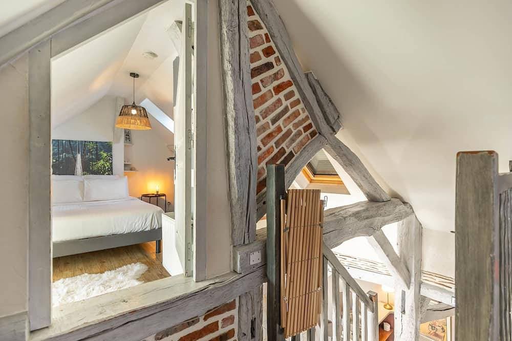 Foto 5 von 30: Ferienhaus-Traditionell-Ensuite mit Dusche-avec Piscine et Mare