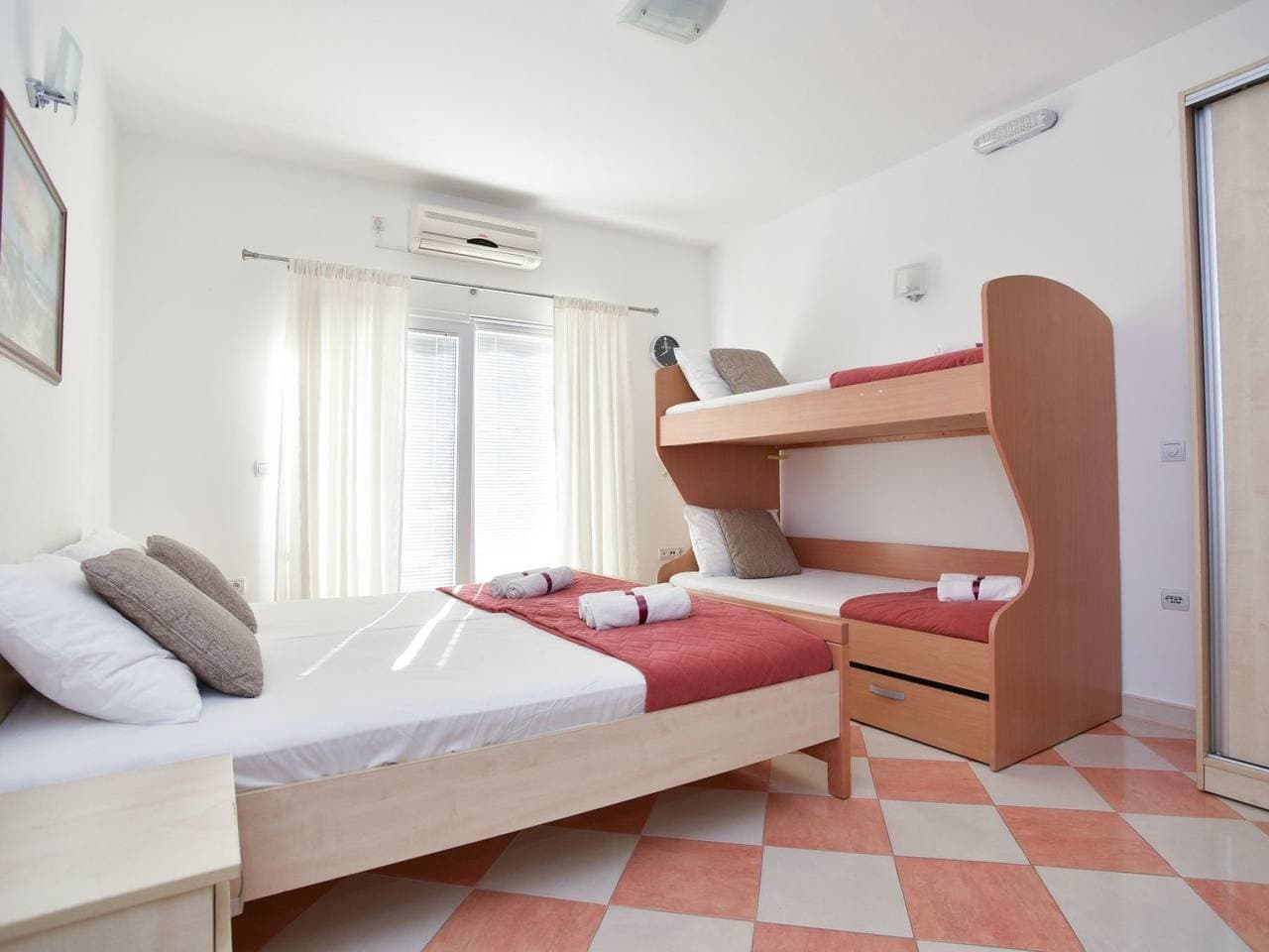 Foto 2 von 12: Studio für 4 Personen