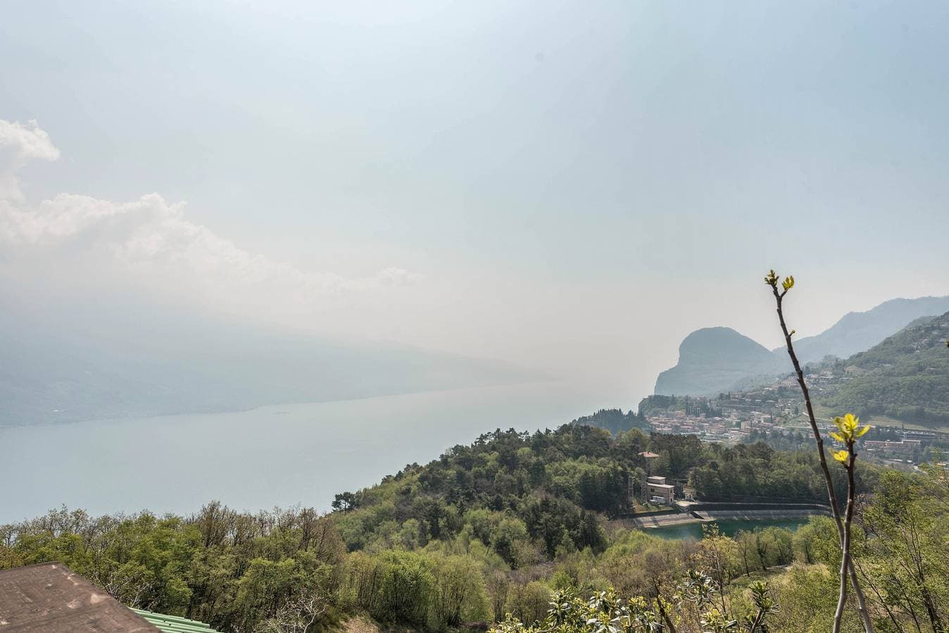 Foto 4 von 34: Charmantes Apartment "Bel Soggiorno 2" mit Seeblick, Bergblick, WLAN und Terrasse